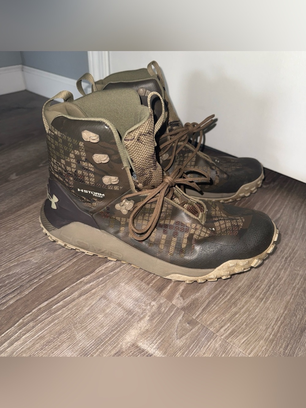 Under Armour UA HOVR™ Dawn Waterproof 2.0 Boots 3025573-900 Men Size 11.5